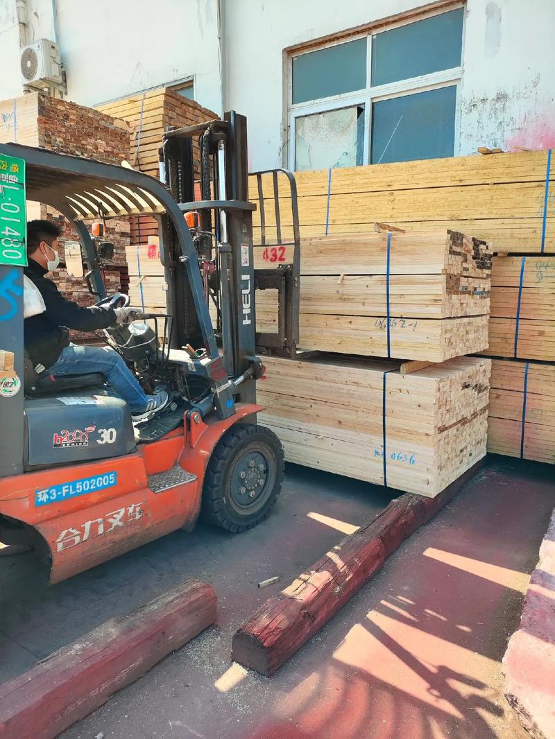 建筑模板建筑木方 #木方 #木材加工厂 #专业生产厂家加油 - 抖音
